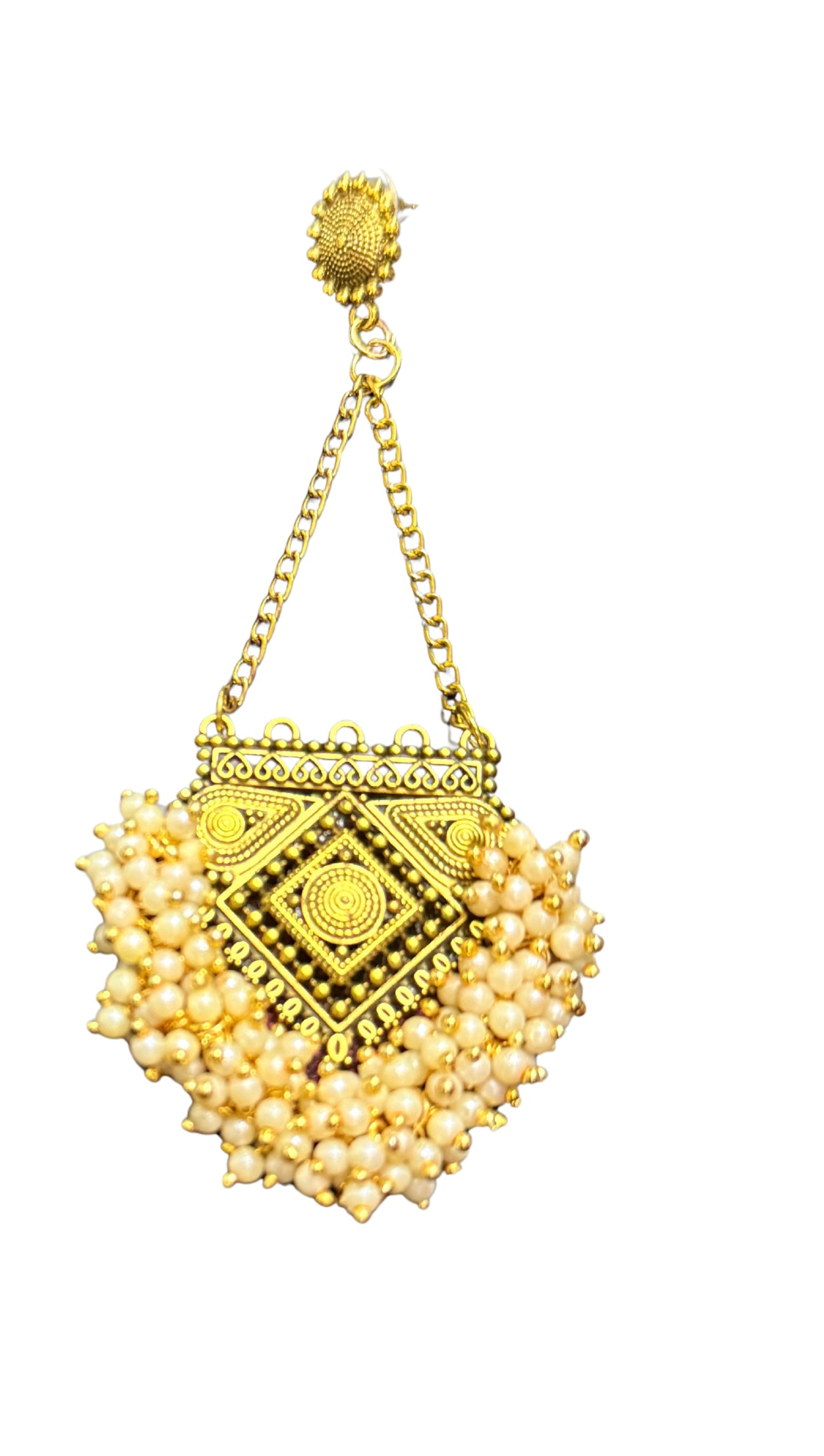 Enchanting Pearl Chandelier Earring