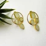 Mother of Pearl Round Earring
