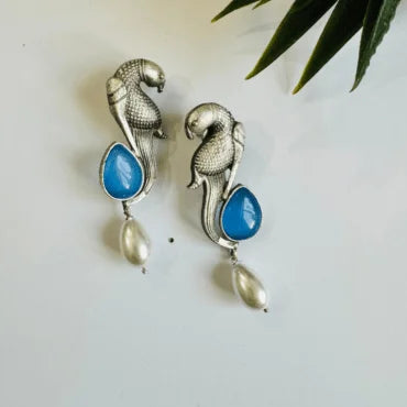 Unique Parrot Design with Precious Stone