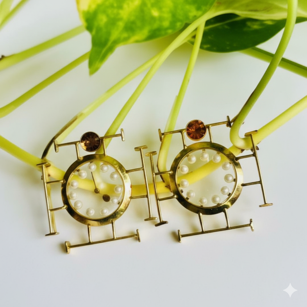 Pearl_Studded_Modern_Earring