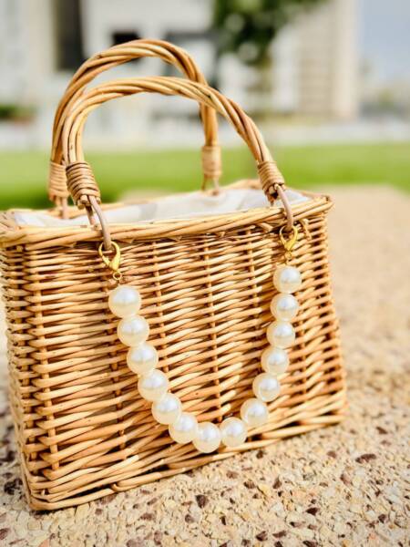 Straw Beach Bag with Big Pearls