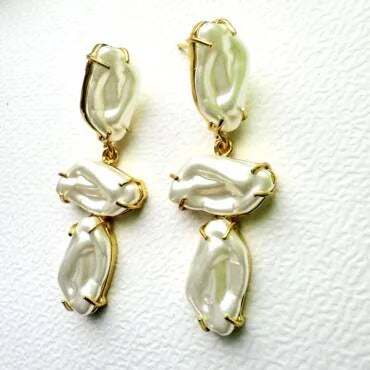 Pearl Long Earring
