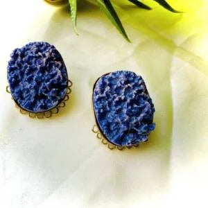 Rough Stone Stud with Attractive Color