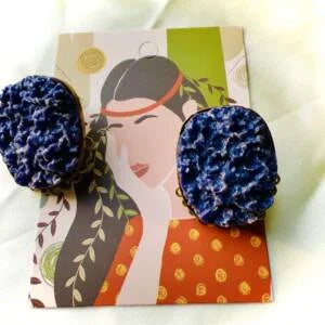 Rough Stone Stud with Attractive Color